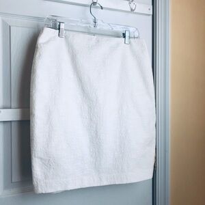 ANN TAYLOR PETITE IVORY SKIRT, 8 P, NWOT